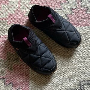 TEVA Ember Moc Slip on Show